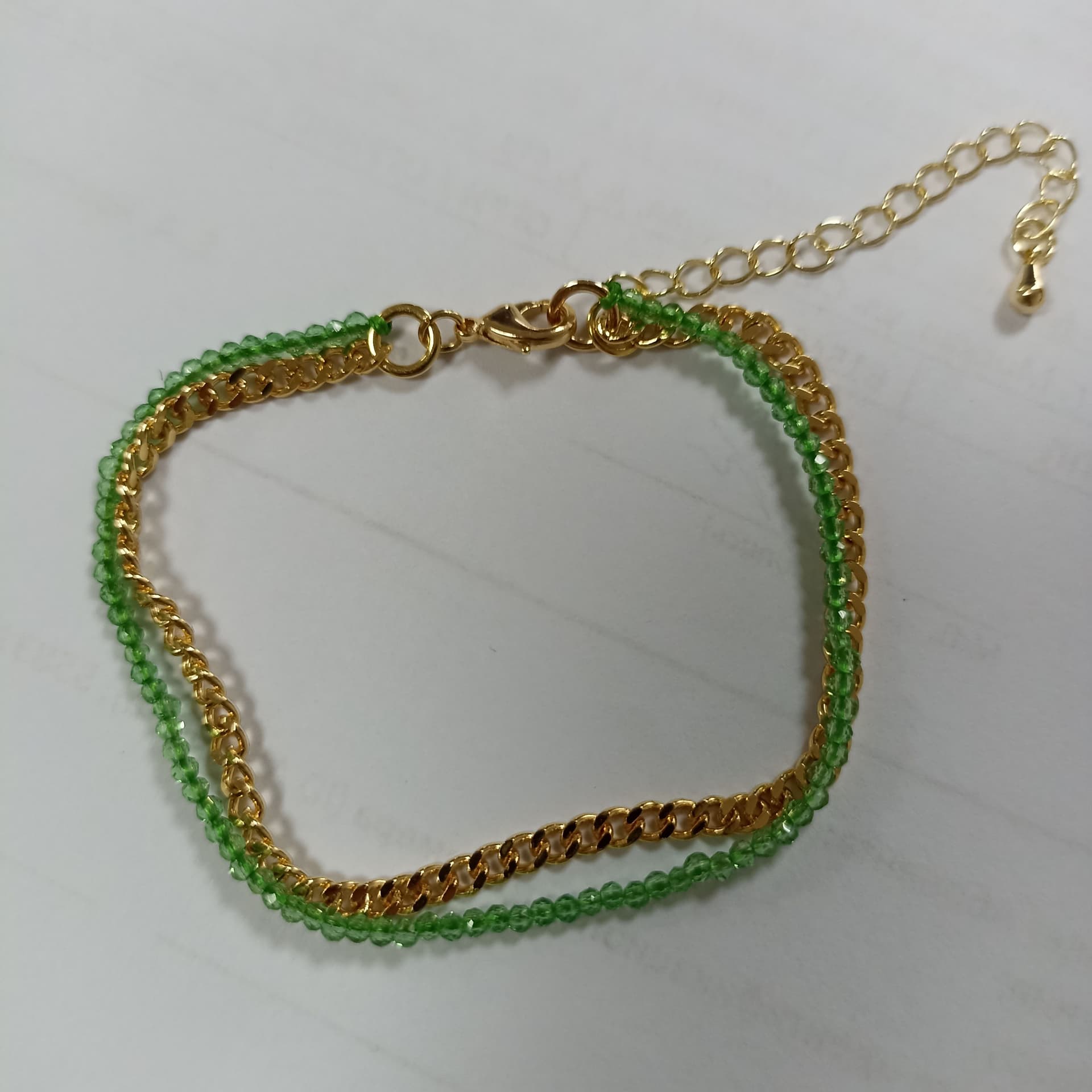 Браслет декоративный из стали с шпинелем