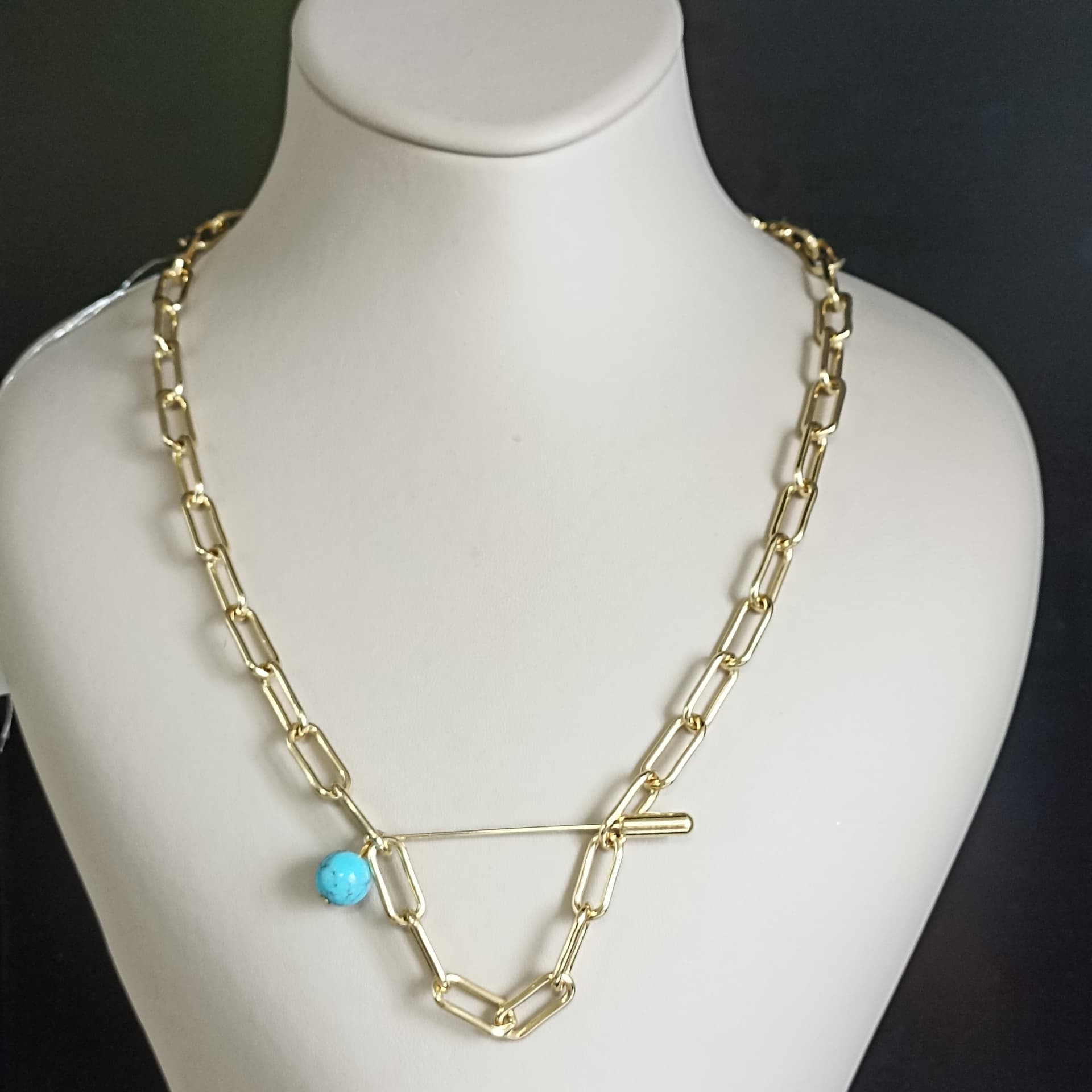 Колье из стали с бирюзой