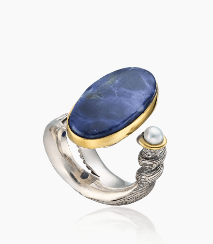 Кольцо из серебра 925 с  содалитом