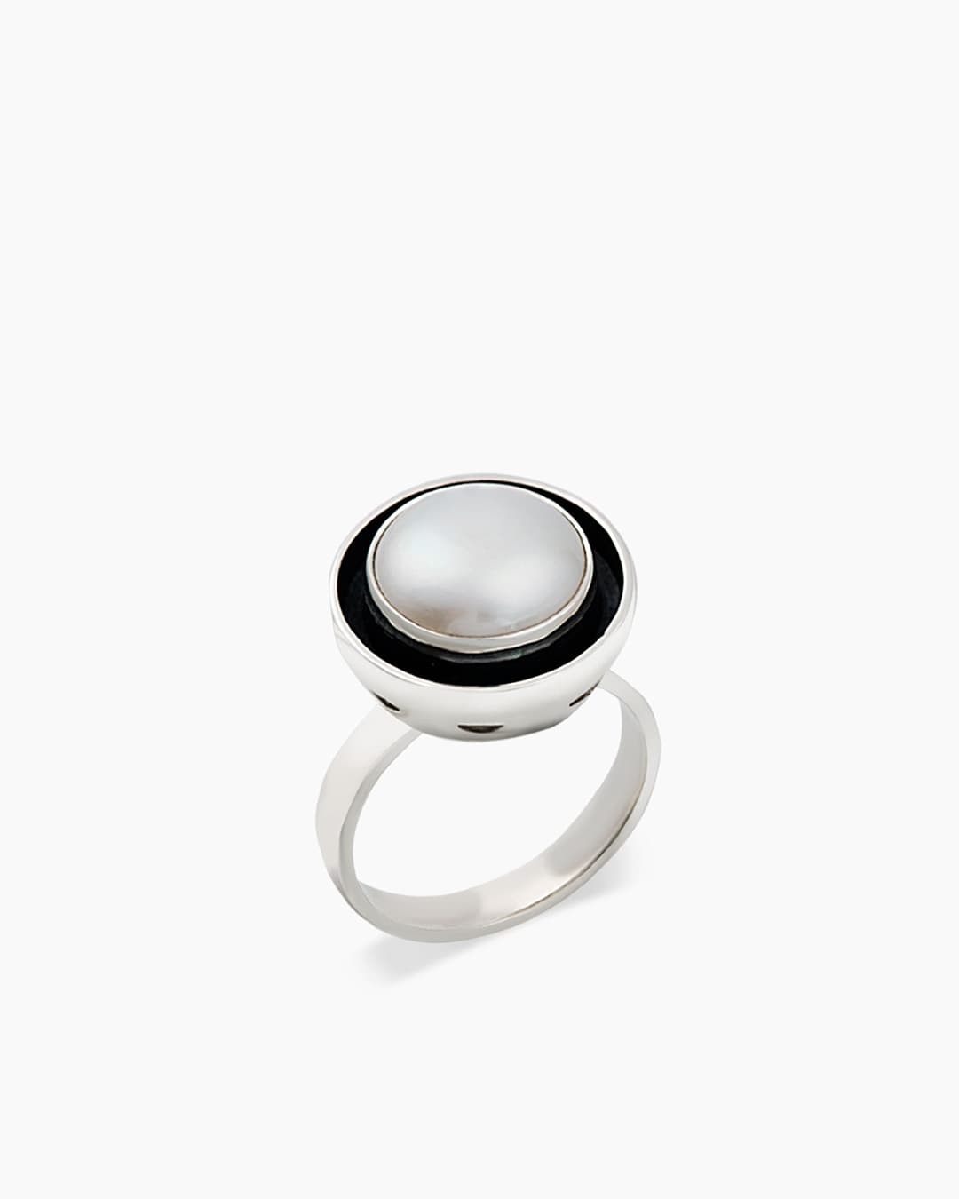 Кольцо из серебра 925 с жемчугом