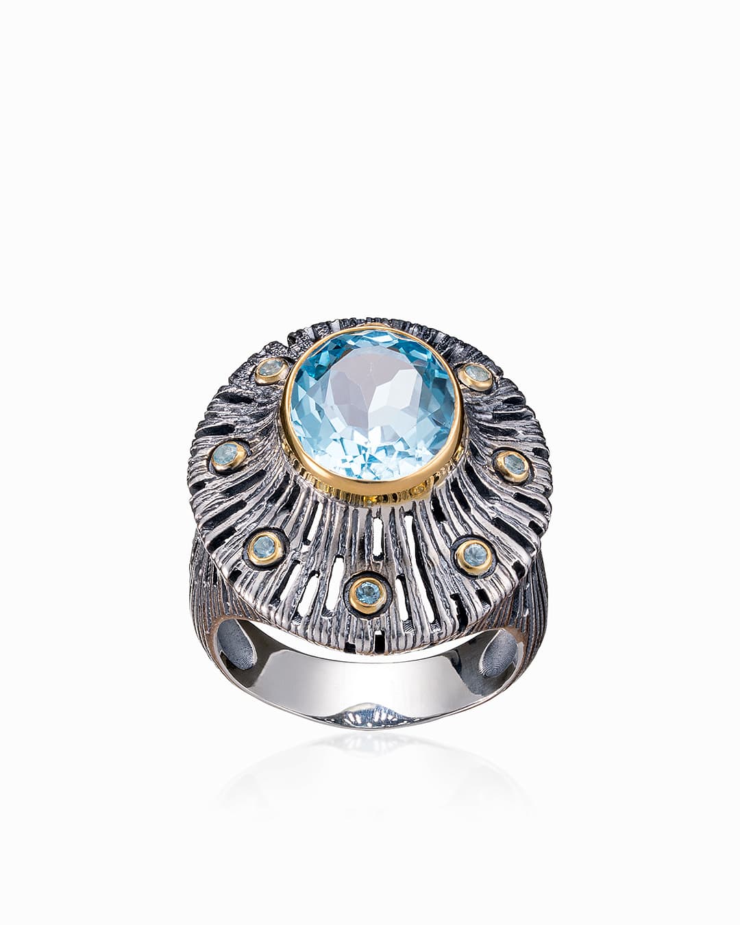 Кольцо из серебра 925 с топазами