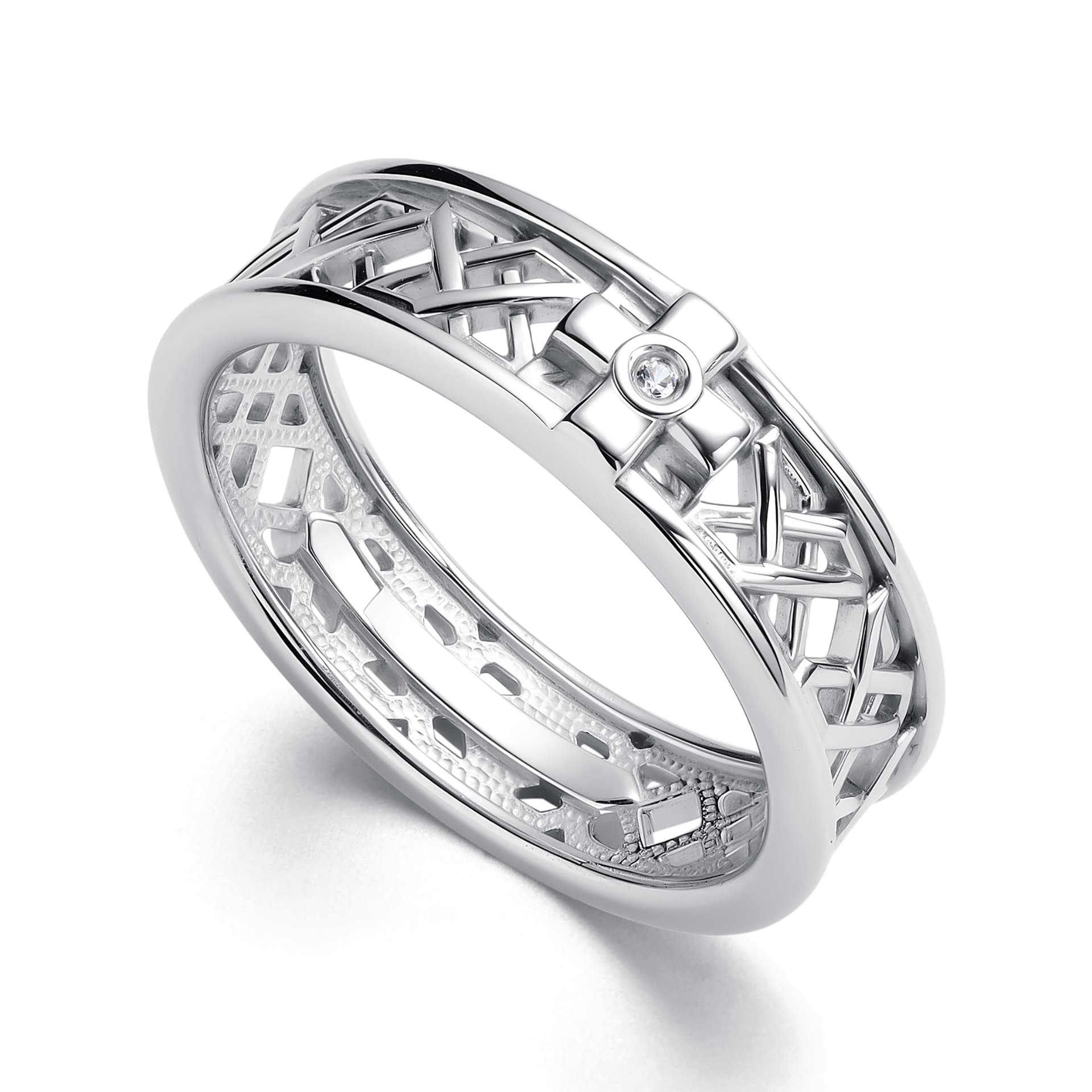 Кольцо из серебра 925 с бриллиантами