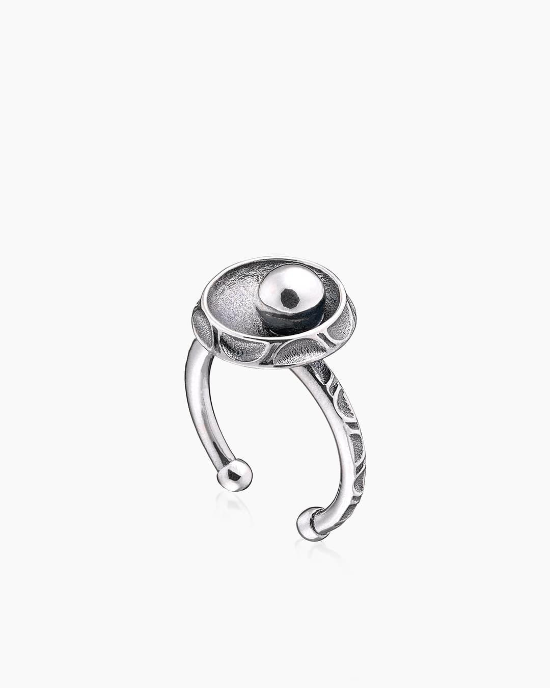 Кольцо из серебра 925 без вставки