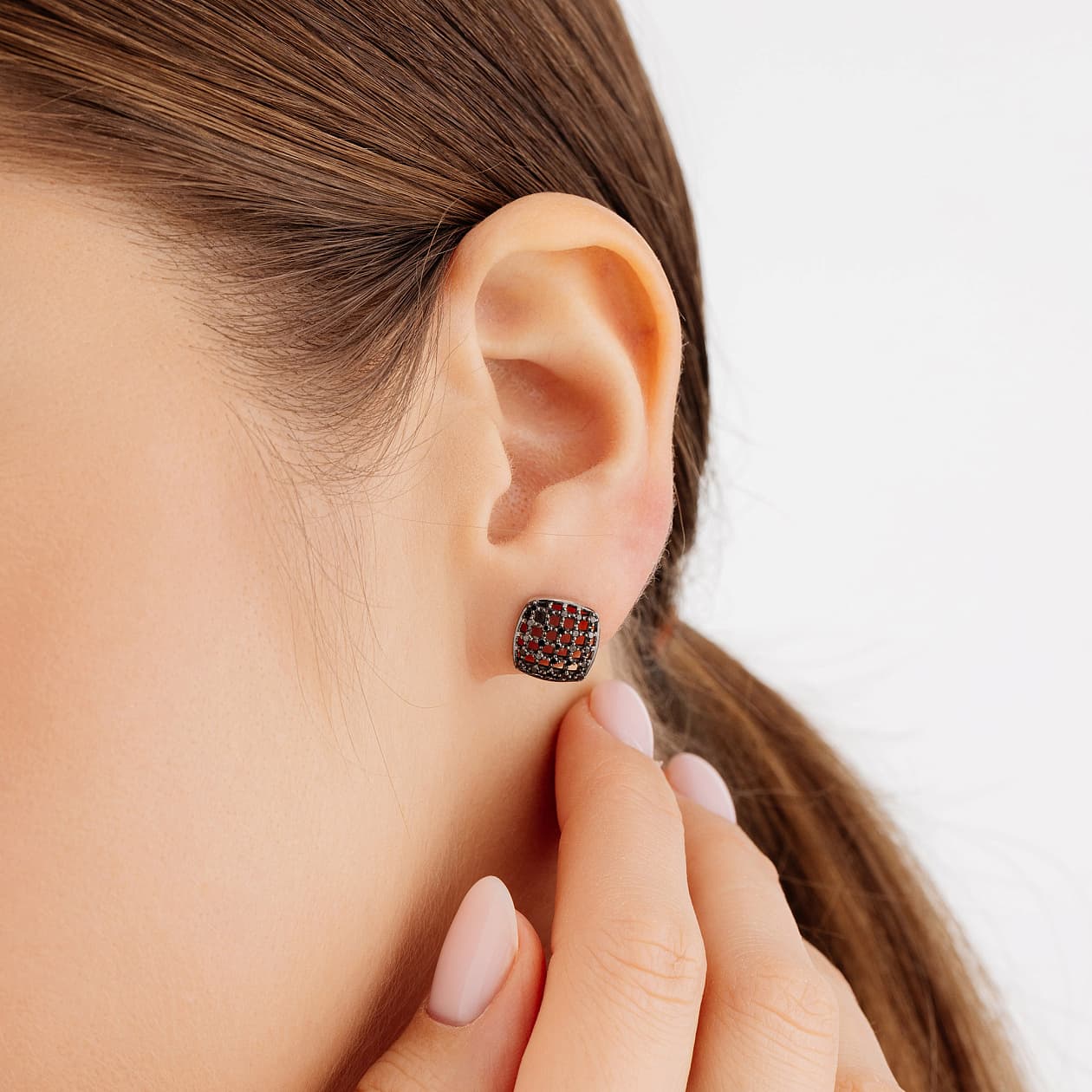 Серьги из золота 585 с бриллиантом