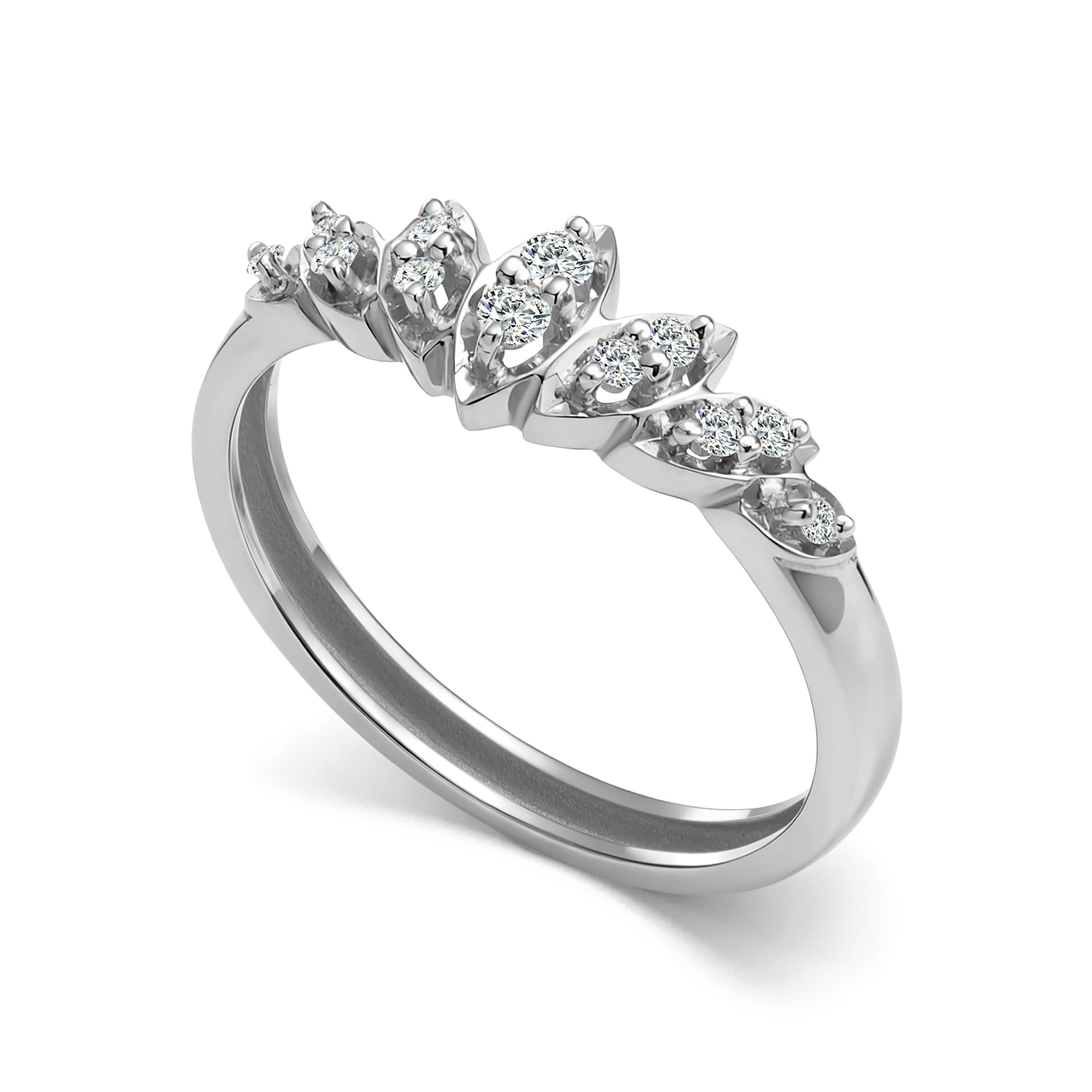 Кольцо из золота 585 с бриллиантами