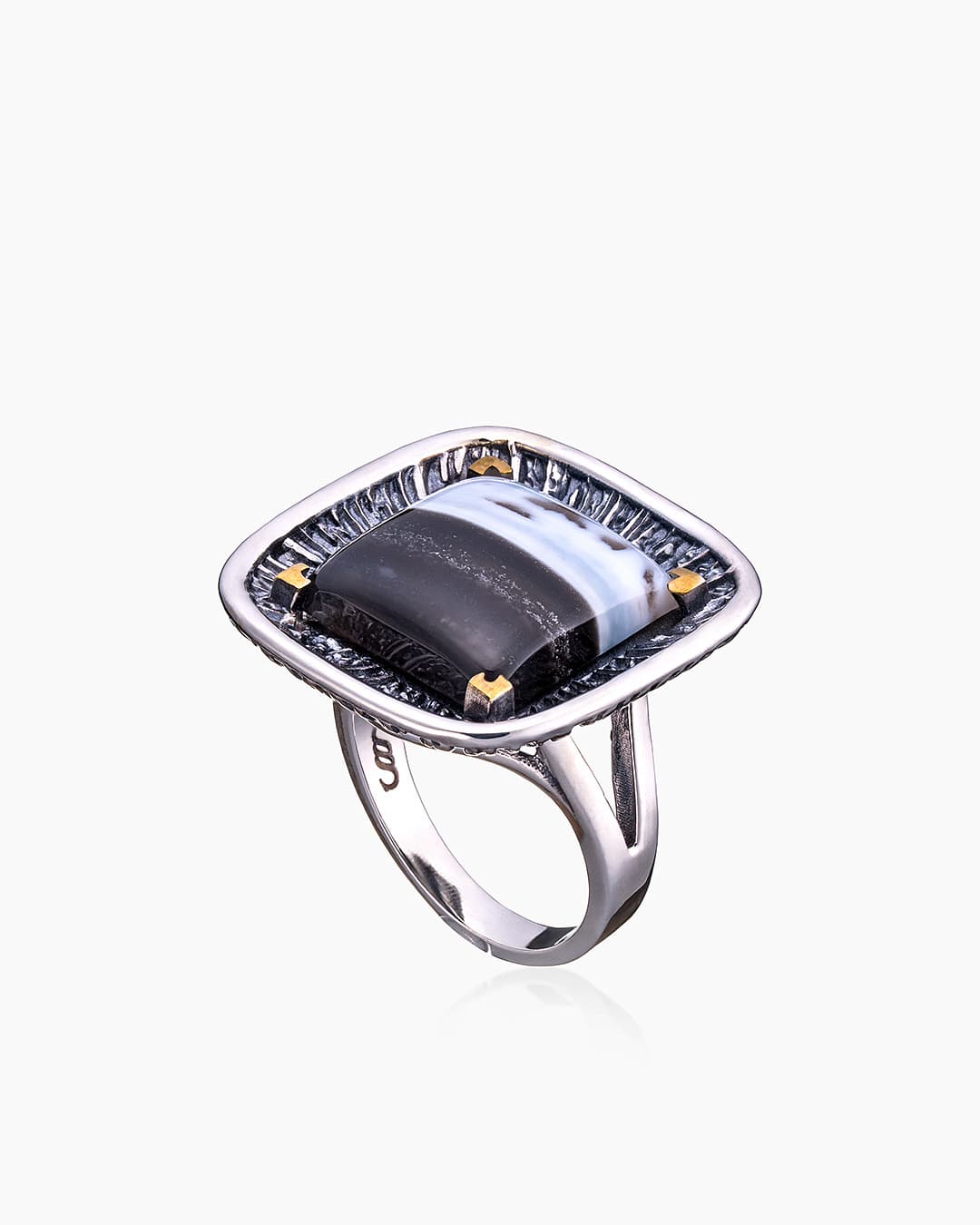 Кольцо из серебра 925 с агатами